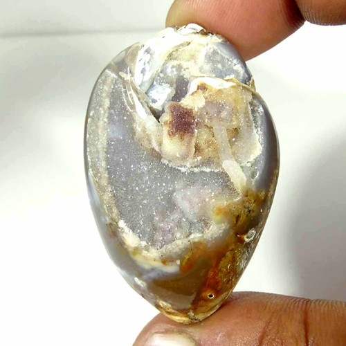 224 cts agata druzy - 224.80,